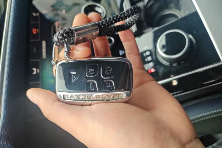 Used Land Rover Range Velar 2018 P380 S Vehicle Key