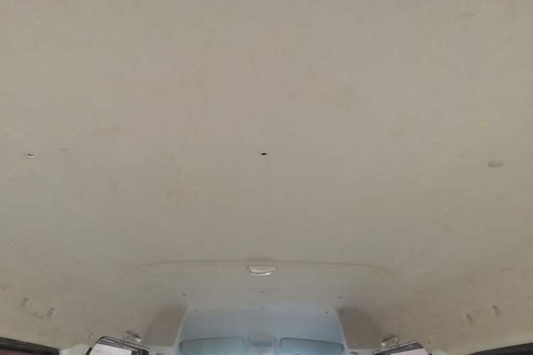 Used Jinbei New Hiace X30L 2022 1.5L Wealth Edition Air-Conditioning-Free Van China VI Standard SWC15M Headliner