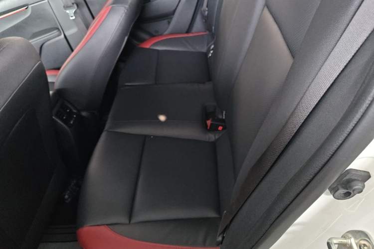 Used Kia KX Cross 2017 1.4L AT GLS
