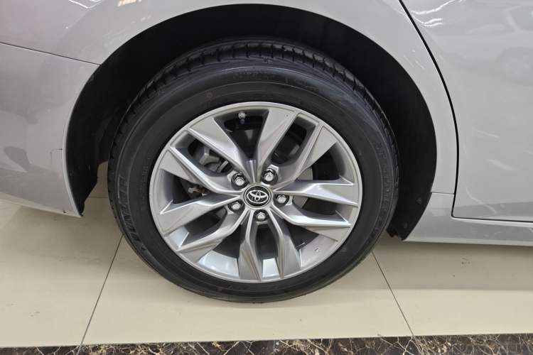 Used Toyota Avalon 2019 2.0L Luxury Edition China VI Standard
