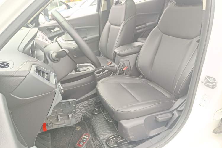 Used Ford Escort 2015 1.5L Automatic Fashion Model