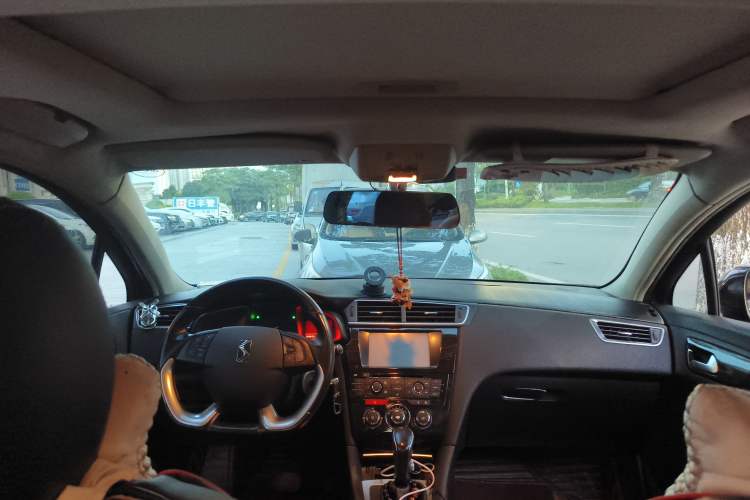 Used DS 5LS 2015 1.6T Style Edition THP160