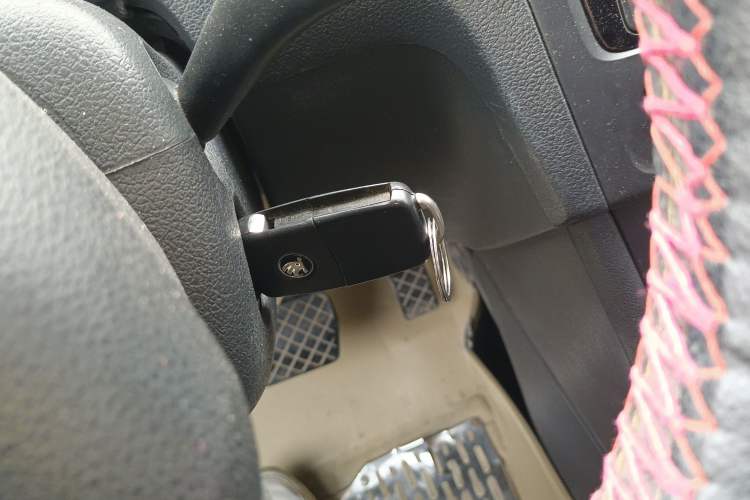 Used Skoda Rapid Spaceback 2014 1.6L Automatic Enjoyment Edition Vehicle Key