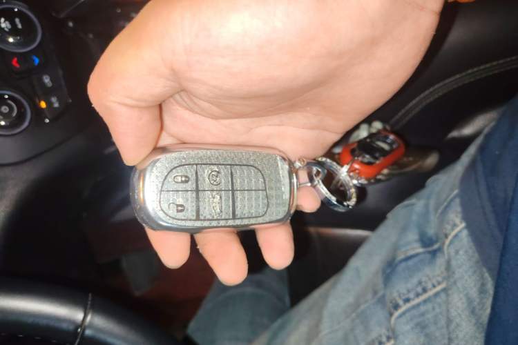 Used Jeep Cherokee 2019 2.0T Four-Wheel Drive Exploration Edition + Autonomous Driving Smart Package China V