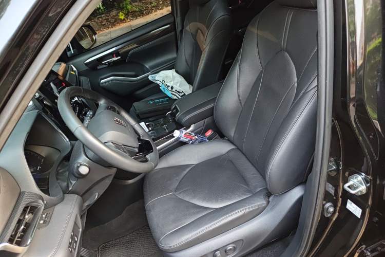 Used Toyota Crown Kluger 2023 2.5L HEV Four-Wheel Drive Flagship Edition
