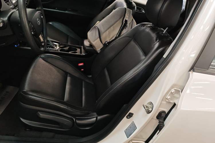 Used Hyundai Mistra 2014 1.8L Automatic Smart GLS