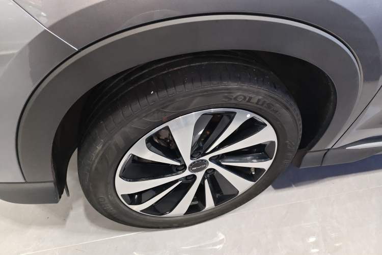 Used BYD Song PLUS New Energy 2024 HONOR Edition DM-i 71km Luxury Model
