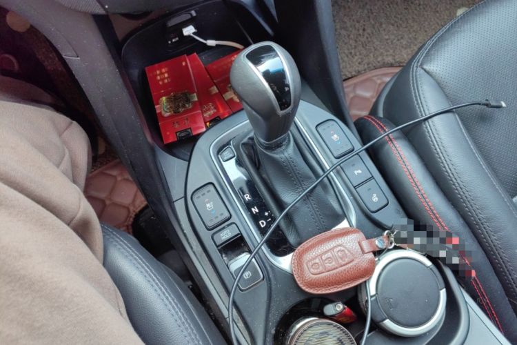 Used Hyundai Santa Fe 2015 2.0T Automatic 4x4 Top-Grade 7-Seater