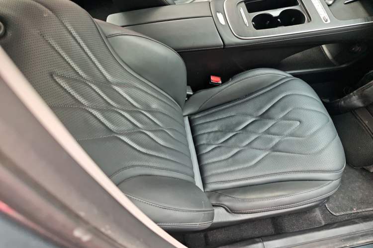 Used Chery Fengyun A8L 2025 1.5 TGDI 145 km Luxury Version