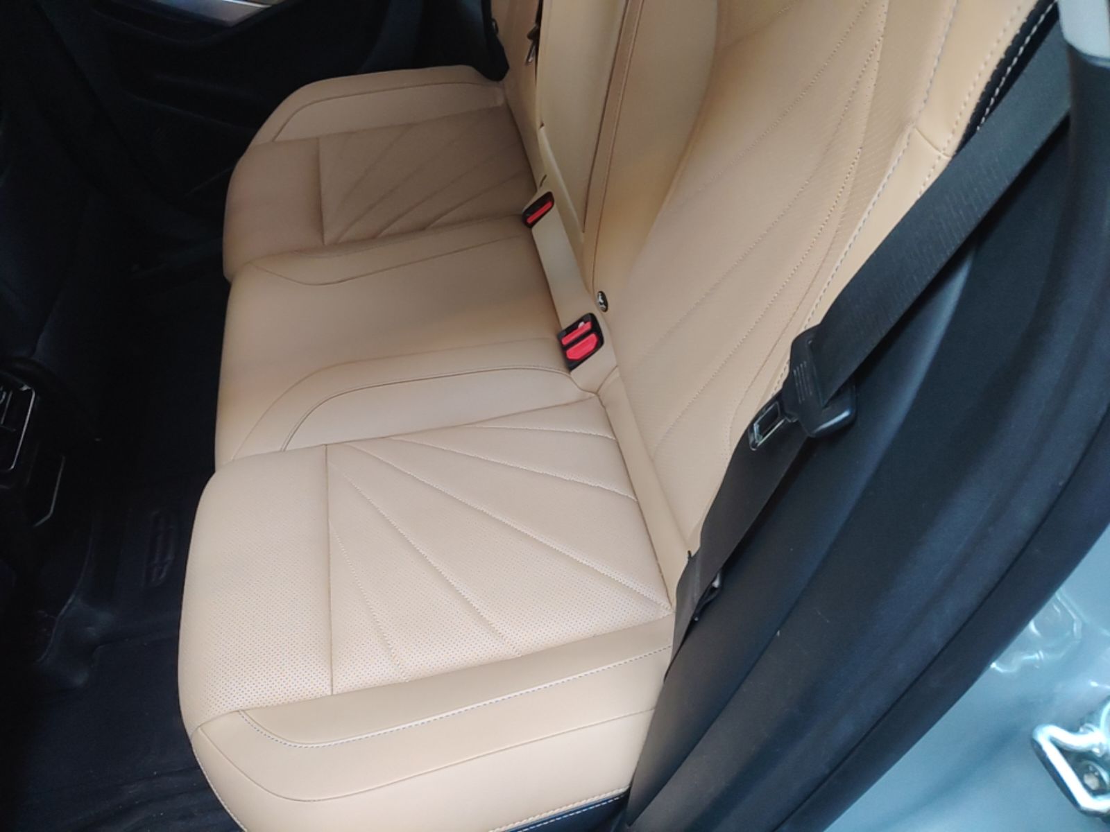 Geely Auto FX11 2023 1.5TD DCT Prestige Edition — снимка 20