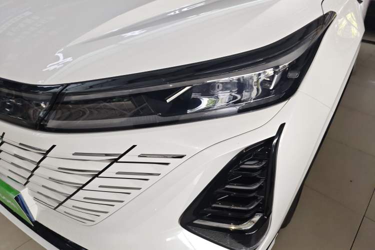 Used CHANGAN CS75 PLUS 2025 Model, 3rd Generation Champion Edition 1.5T Jinghang Version
