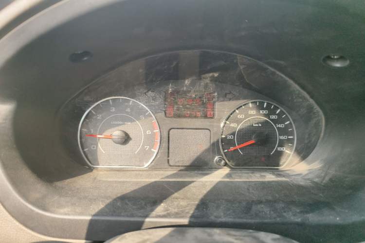 Used Wuling Rongguang V 2016 1.2L Practical Version Instrument Cluster