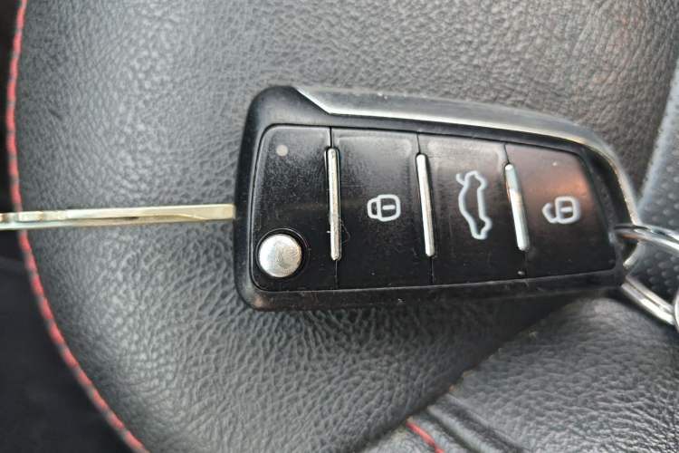 Used JAC Refine S3 2016 1.5L Manual Luxury Smart Version