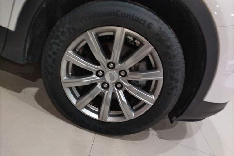 Used Cadillac XT4 2018 28T Two-Wheel Drive Leading Version