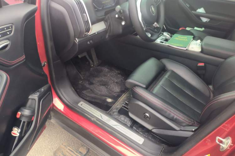 Used BYD Tang New Energy 2019 EV600D Four-Wheel Drive Smart Connectivity Leading Model Driver Seat