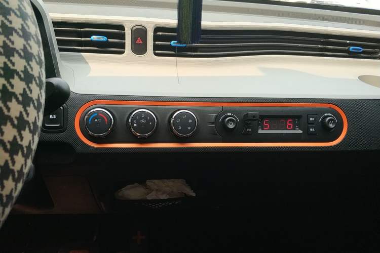 Used Wuling Hongguang MINIEV 2021 Macaron Fashion Model Lithium Iron Phosphate