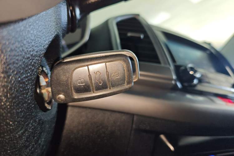 Used JAC Refine S3 2014 1.5L CVT Luxury Version