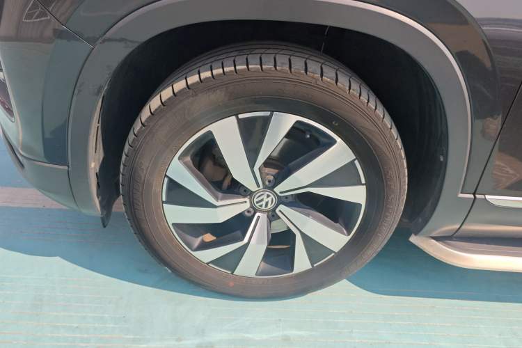 Used Volkswagen Tayron 2019 330TSI Two-Wheel Drive Luxury Model China VI Standard