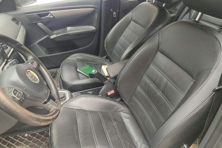 Used Volkswagen Lavida 2013 Revised Version 1.6L Automatic Luxury Edition