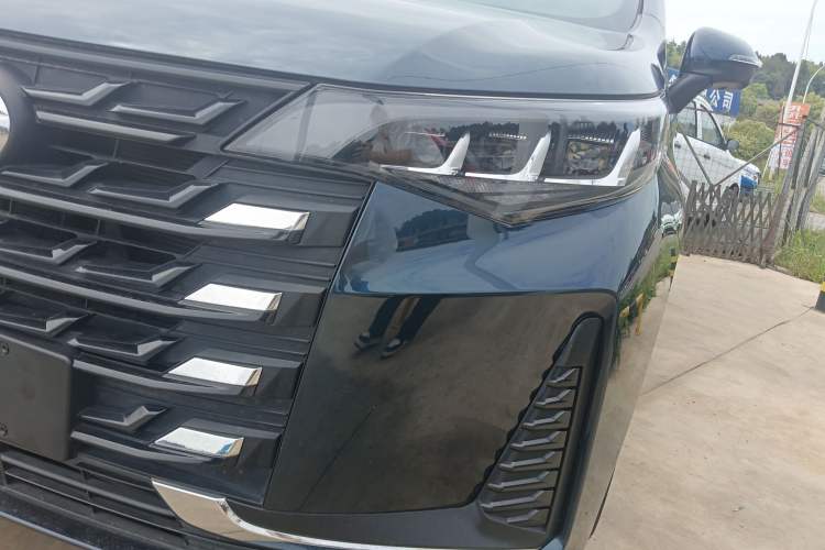 Used GAC Trumpchi M6 2021 270T DCT Luxury Edition (6-seater) Left Front Headlight