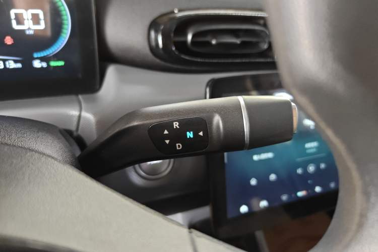 Used Leapmotor T03 2021 400 Micro-Sugar Version Gear Lever