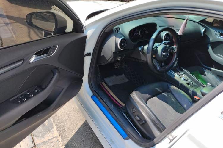 Used Audi A3 2019 Limousine 35 TFSI Fashion Edition China V standard