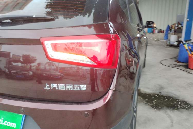 Used Baojun 560 2016 1.8L Manual Luxury Edition Exterior 3