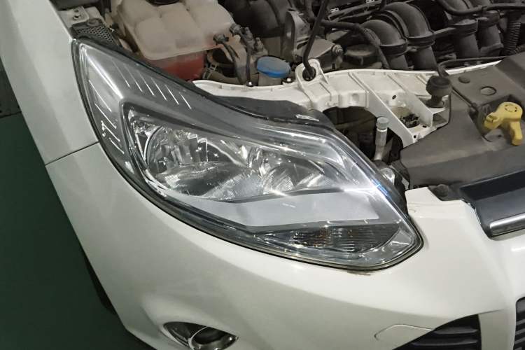 Used Ford Focus 2012 Sedan 1.6L Automatic Fashion Edition
