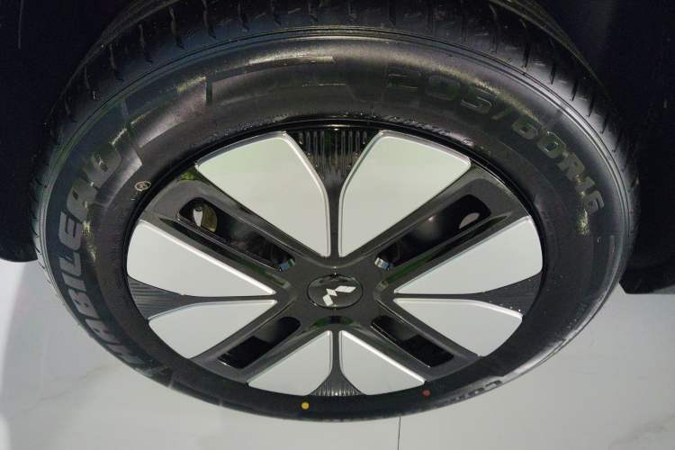 Used Wuling Bingo S 2025 Model 325km Deluxe Edition
