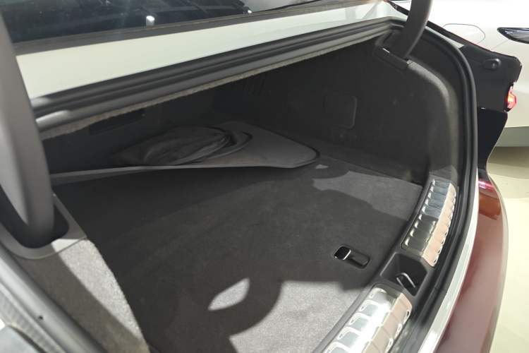 Used Nio ET7 2024 75 kWh Executive Edition
