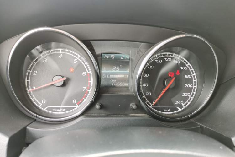 Used Bestune B30 2016 1.6L manual luxury version Instrument Cluster