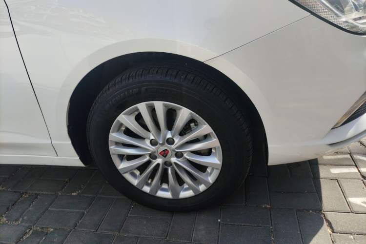 Used Roewe Ei5 2019 Luxury Edition Right Front Wheel Hub