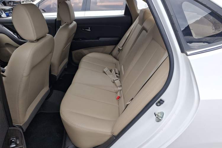 Used Hyundai Celesta 2015 1.6L Automatic Luxury Model
