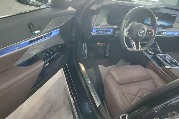 Used BMW 7 Series 2023 740Li Leading Model M Sport Package