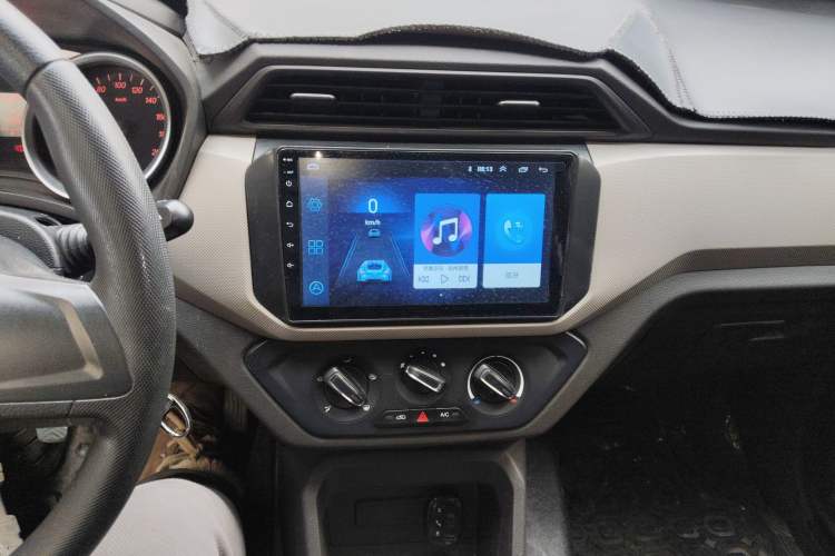 Used Wuling Hongguang 2019 1.5L S Standard Version China VI LAR