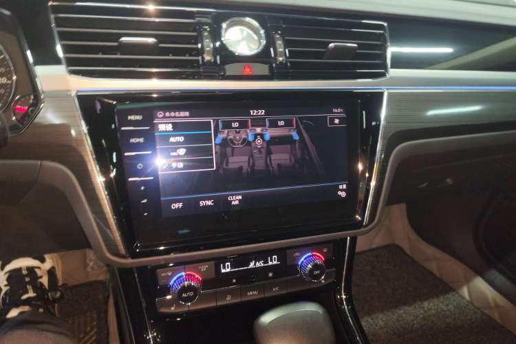 Used Volkswagen Phideon 2019 380TSI Two-Wheel Drive Business Edition China VI Standard
