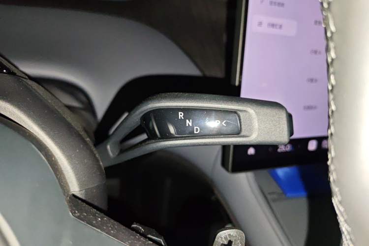 Used Xiaomi Auto YU7 2025 Ultra-Long Range High-Performance All-Wheel-Drive Max Edition