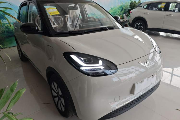 Used Wuling Bingo 2025 333 km Enjoyment Version Front Right 45 Deg