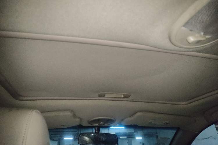 Used Buick Excelle 2013 1.5L Automatic Luxury Model Headliner