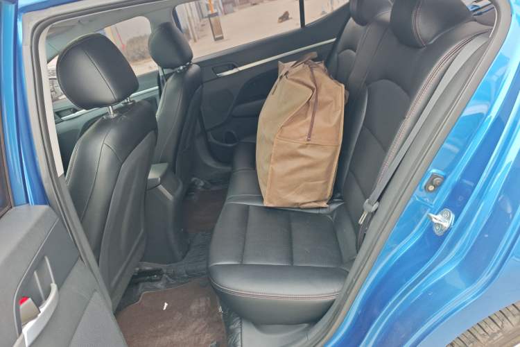 Used Hyundai Elantra (6th Generation / Lingdong) 2016 1.6L Automatic ZhiXuan – Elite Version