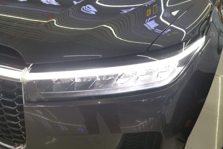 Used Li Auto ONE 2020 Extended-Range 6-Seater Version Left Front Headlight