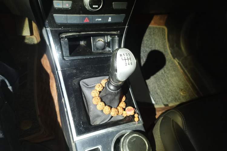 Used Haval H2 2018 Chuanxiang Edition Red Badge 1.5T Manual Two-Wheel Drive Fashionable Model
