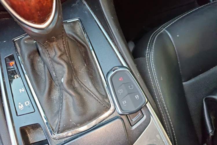 Used Cadillac SRX 2015 3.0L Elite Model
