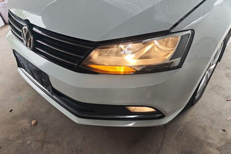 Used Volkswagen Sagitar 2015 1.6L Automatic Comfort Model