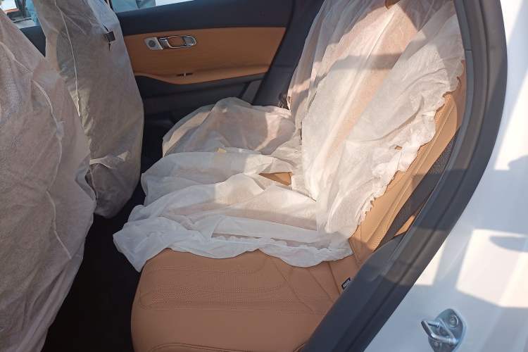 Used Geely Galaxy Galaxy Xingjian 7 EM-i 2025 120km Launch+ Version
