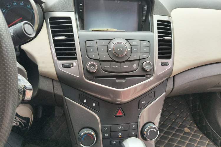 Used Chevrolet Cruze 2015 1.5L Classic SE AT
