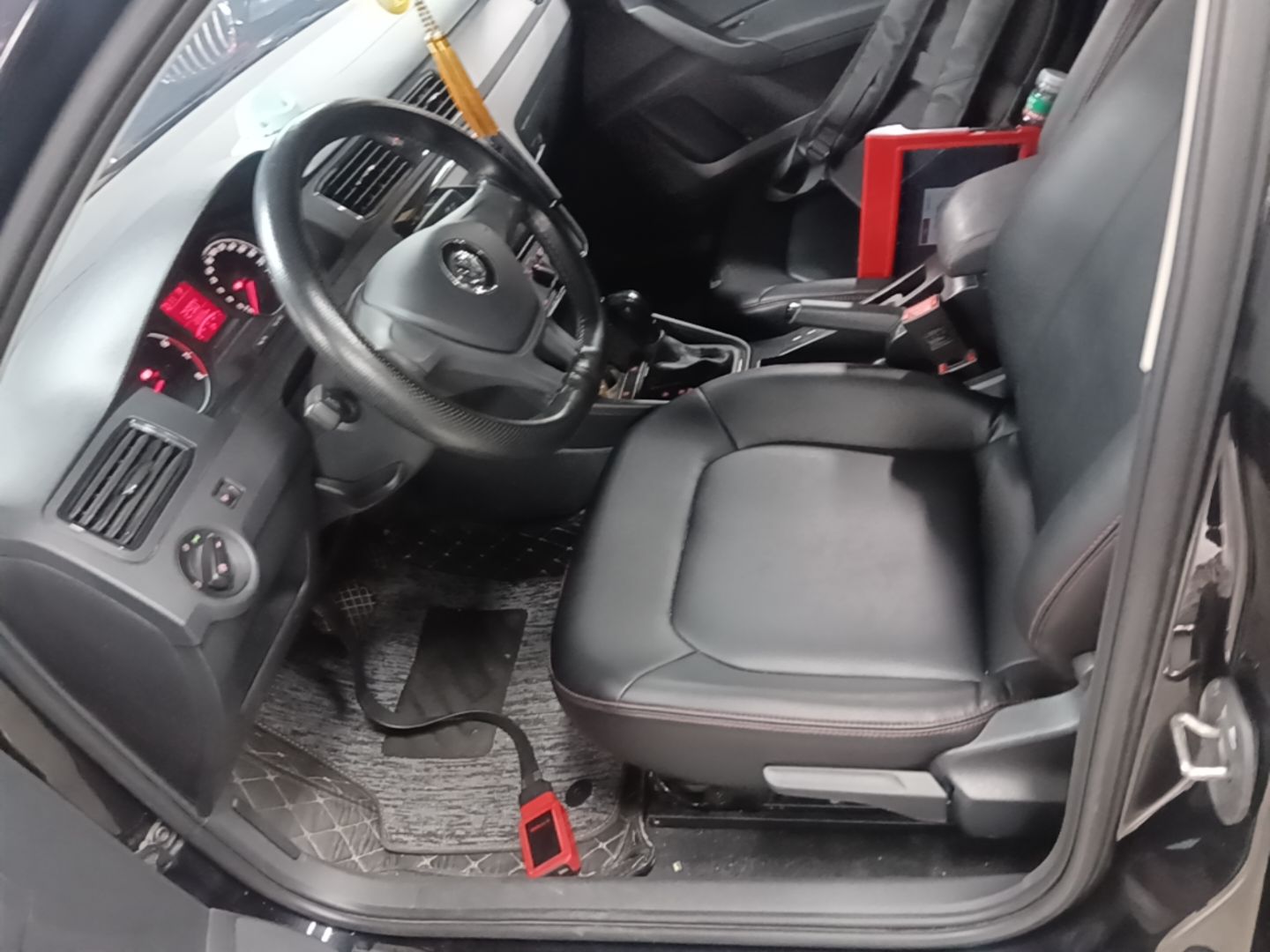 Vordere Reihe im Auto