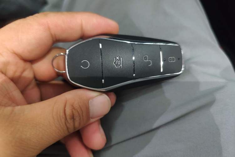 Used BYD Song PLUS New Energy 2021 DM-i 100KM Four-Wheel Drive Flagship PLUS
