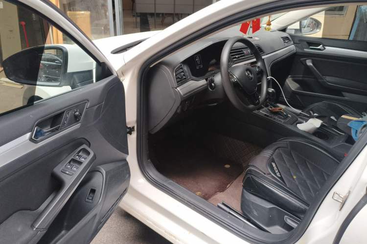 Used Volkswagen Lamando 2021 230TSI DSG Fashion Edition Driver Seat