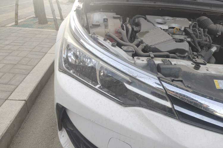 Used Toyota Corolla 2017 Revised Version 1.2T S-CVT GL Right Front Headlight